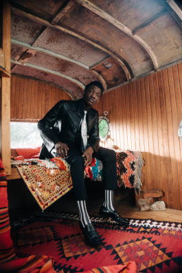  Kazim Gunyar Photographer & Director