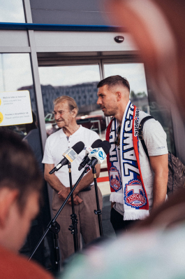  Kazim Gunyar Photographer & Director