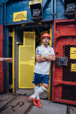  Kazim Gunyar Photographer & Director