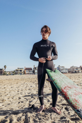  Kazim Gunyar Photographer & Director