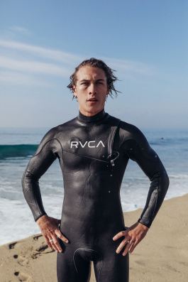  Kazim Gunyar Photographer & Director