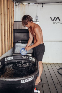  Kazim Gunyar Photographer & Director