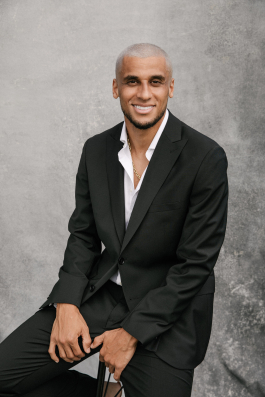  Kazim Gunyar Photographer & Director