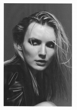  Kazim Gunyar Photographer & Director