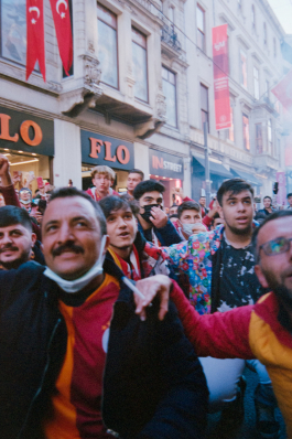  Kazim Gunyar Photographer & Director