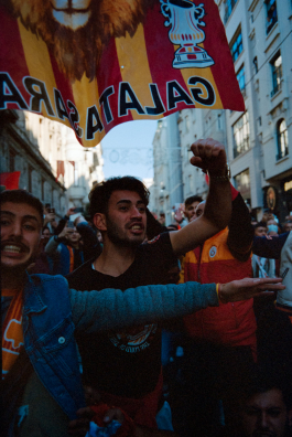  Kazim Gunyar Photographer & Director